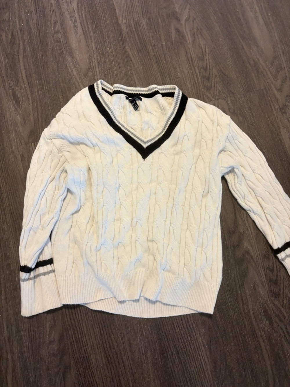 Cable Knit V-Neck Sweater with Contrast Trim - White
